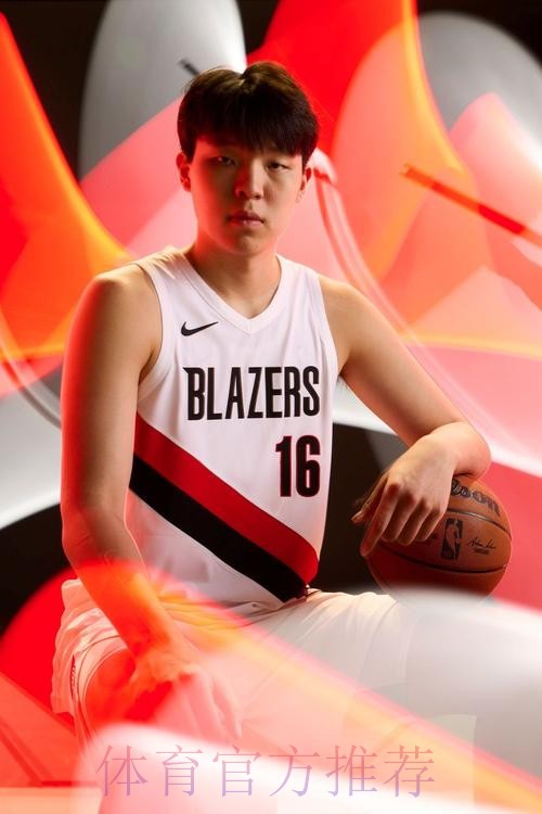 NBA报告:杨瀚森出战16分钟 41岁詹姆斯再创历史 NBA报告:杨瀚森出战16分钟 41岁詹姆斯再创历史